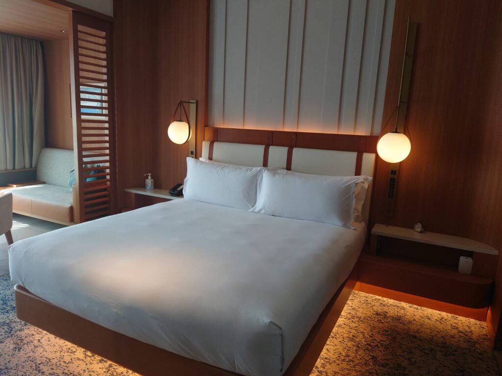 Intercontinental-yokohama-pier8-bedroom